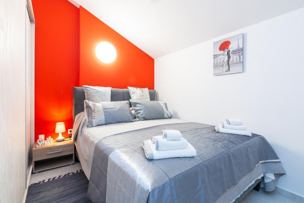 Apartments Cro Adria Stay Medulin Exterior photo